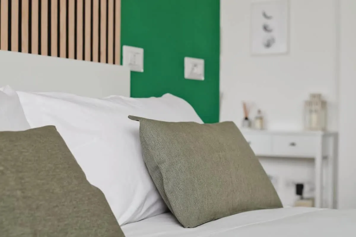 Апартаменты Oasis Suite - Subway 50 Meters Just 5 Minutes From Duomo Милан Италия